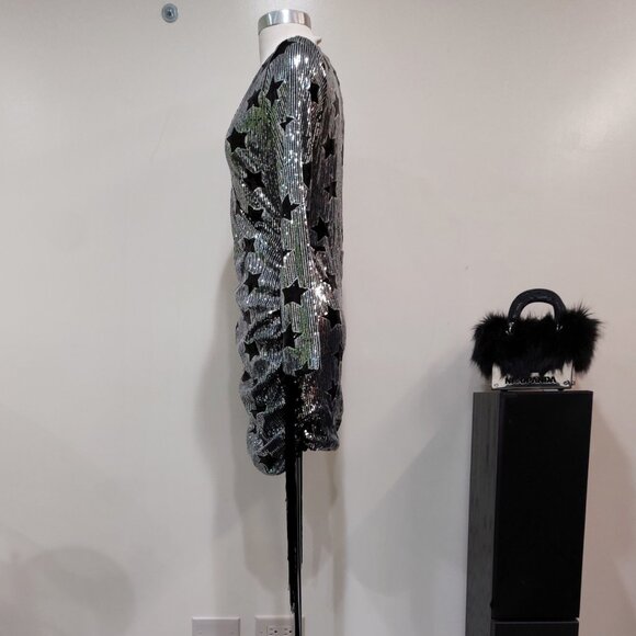 💥SHOWSTOPPER💥Sequin Cocktail Dress w/ Tassel Fringe in Silver & Black - Picture 10 of 15